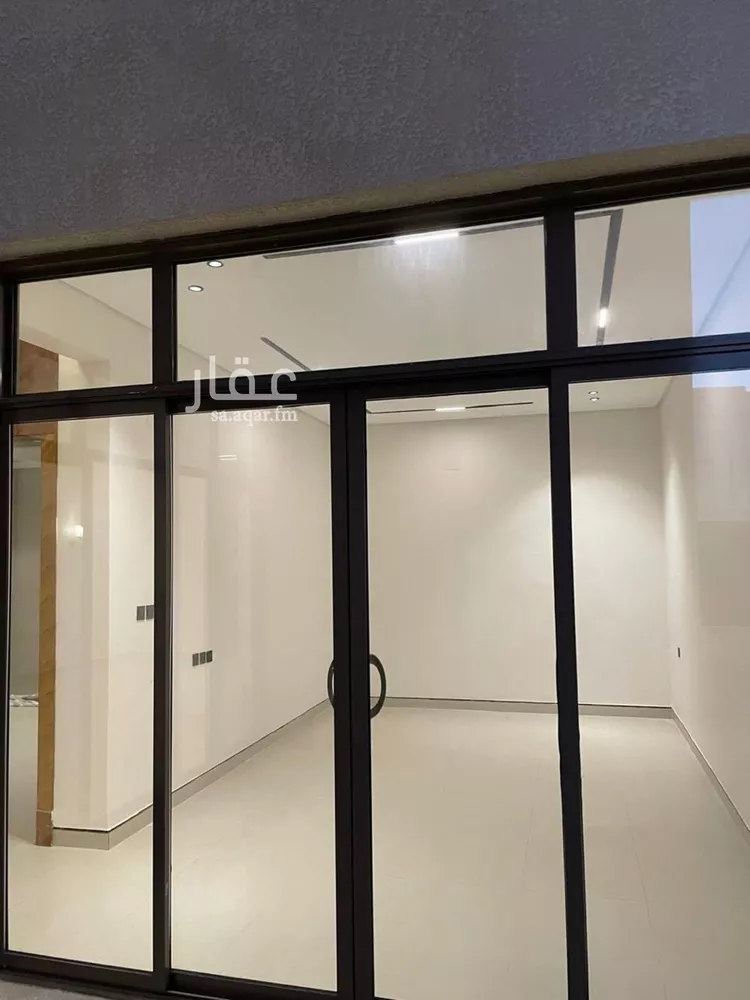 فيلا للبيع في شارع السيل الكبير, حي المهدية, مدينة الرياض, منطقة الرياض صورة 3