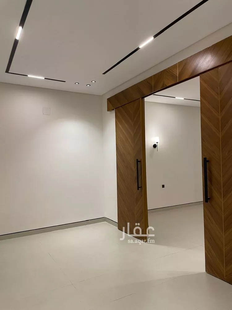 فيلا للبيع في شارع السيل الكبير, حي المهدية, مدينة الرياض, منطقة الرياض صورة 4