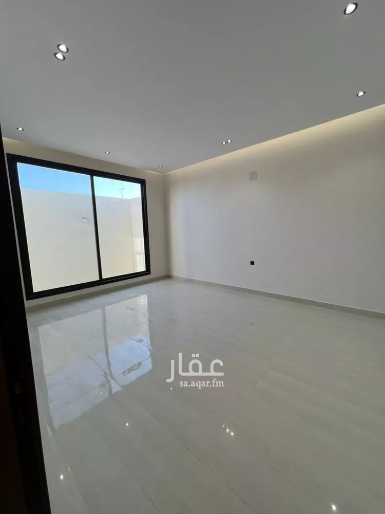 فيلا للبيع في شارع السيل الكبير, حي المهدية, مدينة الرياض, منطقة الرياض 24