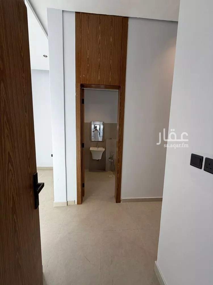 فيلا للبيع في شارع محمد بن أبي بكر القيم, حي المهدية, مدينة الرياض, منطقة الرياض 16