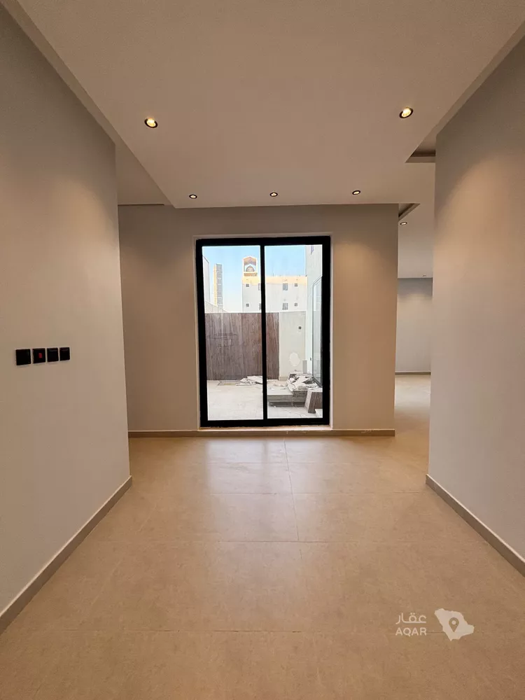Villa for Sale in Riyadh Al Mahdiyah 12