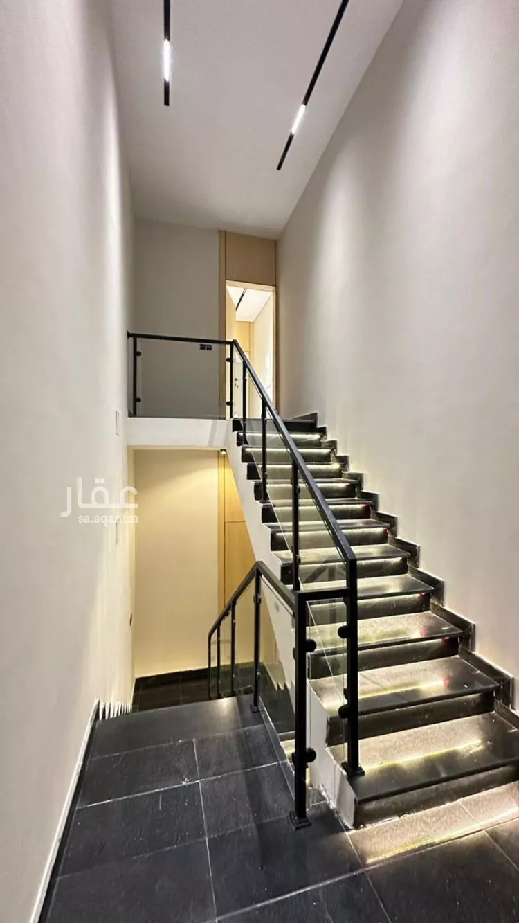 فيلا للبيع في شارع عبدالله بن وهب, حي المهدية, مدينة الرياض, منطقة الرياض 12