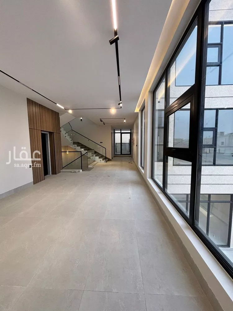 فيلا للبيع في شارع أحمد مفتي المكي الحنفي, حي المهدية, مدينة الرياض, منطقة الرياض صورة 2