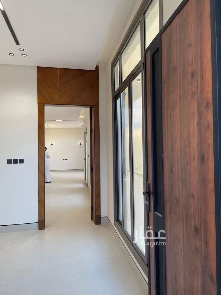 فيلا للبيع في شارع قطب الدين بن السلطان, حي المهدية, مدينة الرياض, منطقة الرياض صورة 5