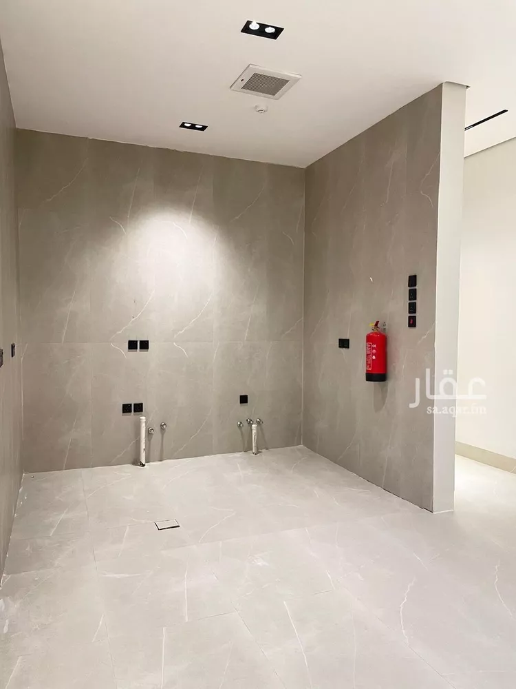 شقة للبيع في شارع السيل الكبير, حي المهدية, مدينة الرياض, منطقة الرياض صورة 3