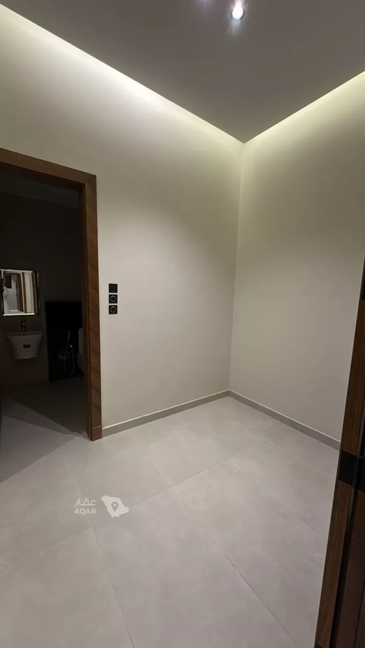 فيلا للبيع في شارع الدهناء, حي المهدية, مدينة الرياض, منطقة الرياض 12