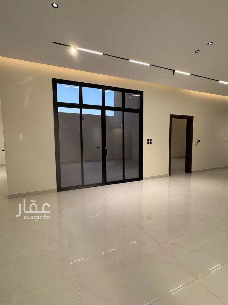 فيلا للبيع في شارع القاسم النويري, حي المهدية, مدينة الرياض, منطقة الرياض صورة 2