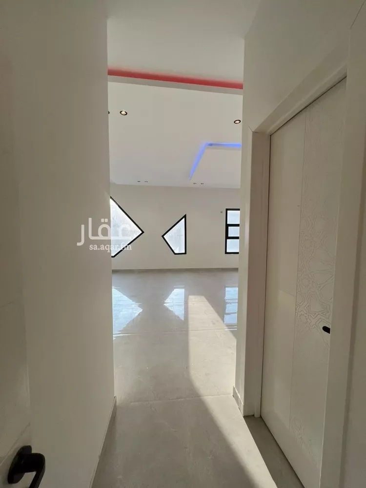 Villa for Sale in Riyadh Al Mahdiyah صورة 3