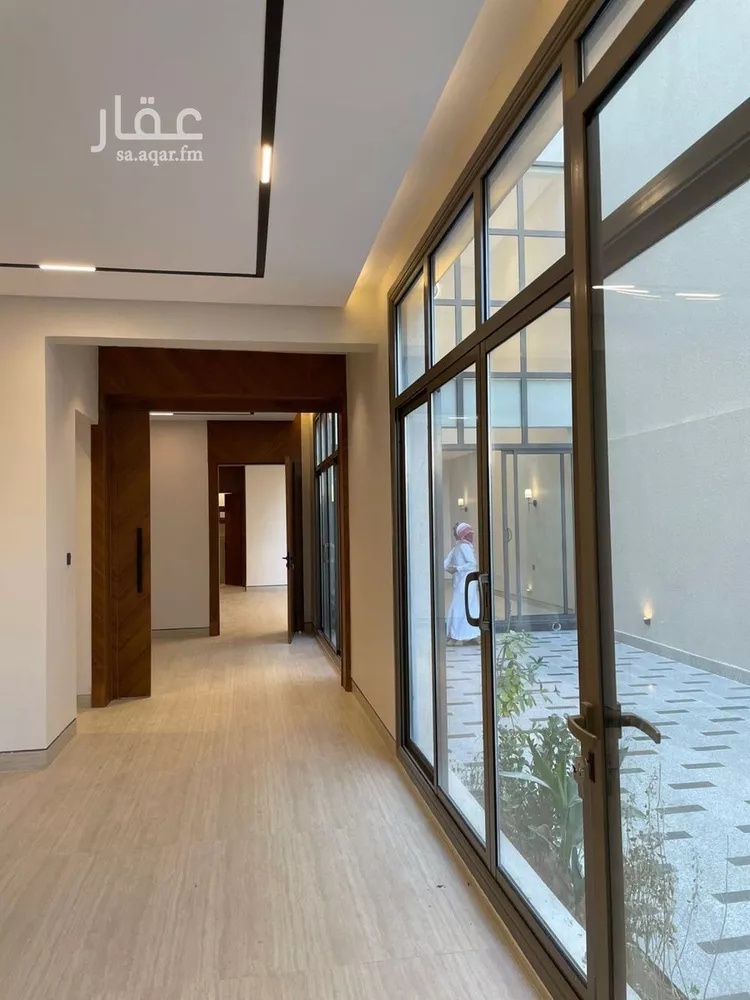 فيلا للبيع في شارع السيل الكبير, حي المهدية, مدينة الرياض, منطقة الرياض صورة 2