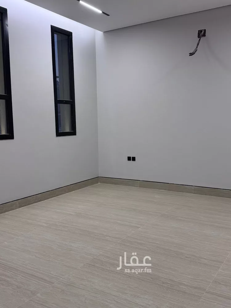 فيلا للبيع في شارع عمر بن عبدالقادر مفتي, حي المهدية, مدينة الرياض, منطقة الرياض صورة 3