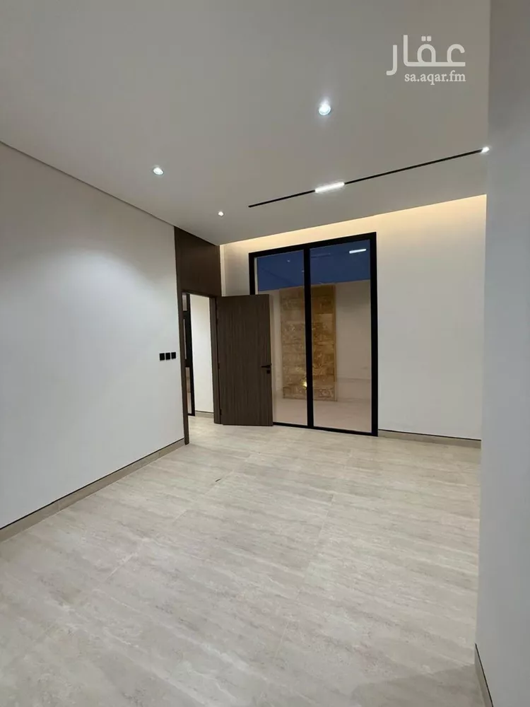 فيلا للبيع في شارع فؤاد محمد عمر توفيق, حي المهدية, مدينة الرياض, منطقة الرياض صورة 4