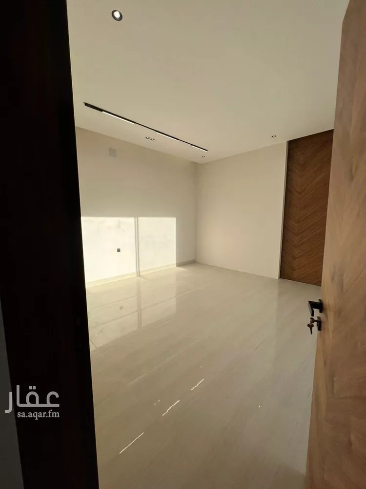 فيلا للبيع في شارع السيل الكبير, حي المهدية, مدينة الرياض, منطقة الرياض 30