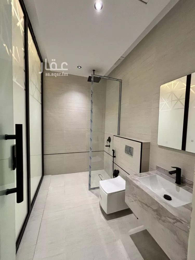 فيلا للبيع في شارع محمد بن أبي بكر القيم, حي المهدية, مدينة الرياض, منطقة الرياض صورة 4