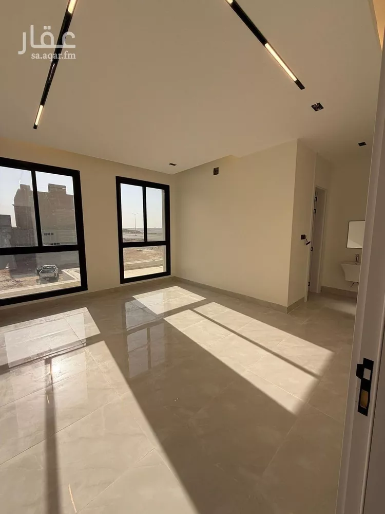 فيلا للبيع في شارع محمد بن أبي بكر القيم, حي المهدية, مدينة الرياض, منطقة الرياض صورة 4