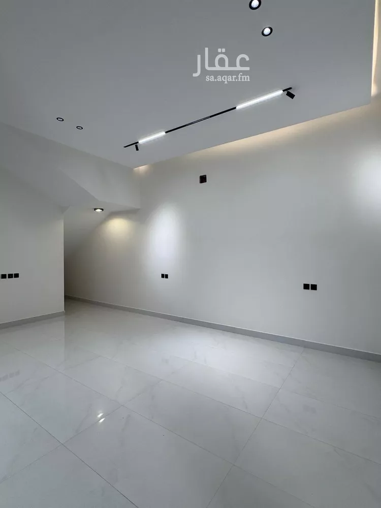 فيلا للبيع في شارع القاسم النويري, حي المهدية, مدينة الرياض, منطقة الرياض صورة 3