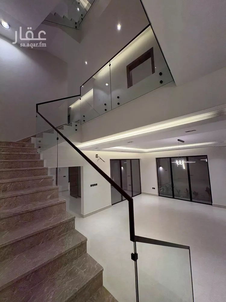 فيلا للبيع في شارع عمر بن يوسف المقرئ, حي المهدية, مدينة الرياض, منطقة الرياض صورة 2