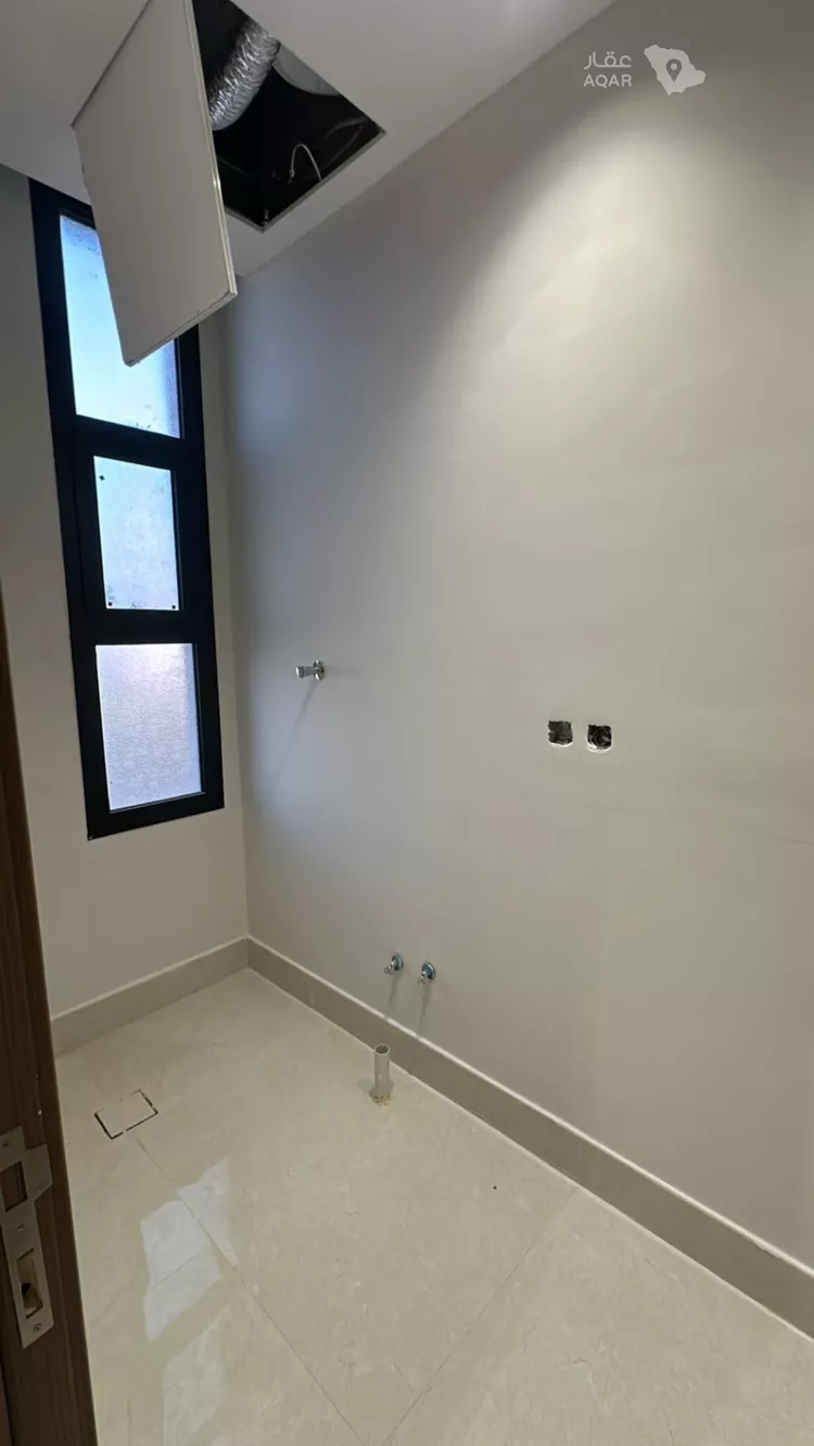 فيلا للبيع في شارع السيل الكبير, حي المهدية, مدينة الرياض, منطقة الرياض 14