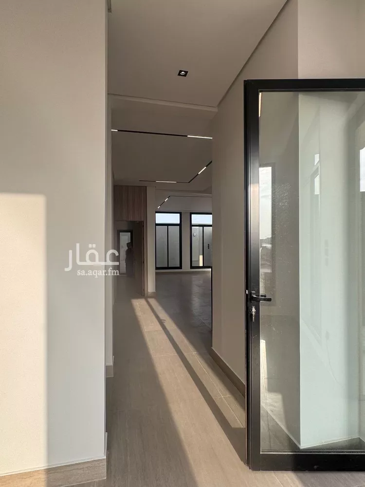 فيلا للبيع في شارع السيل الكبير, حي المهدية, مدينة الرياض, منطقة الرياض صورة 3