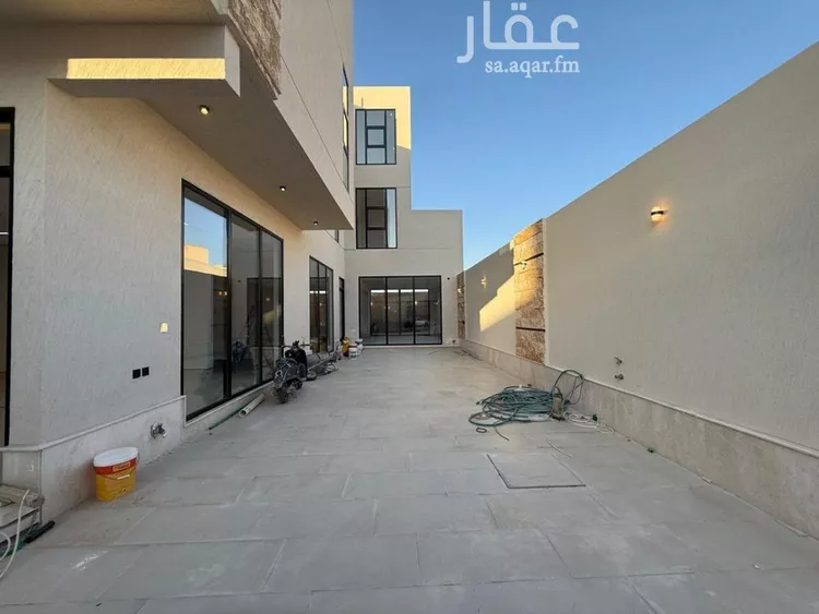 فيلا للبيع في شارع ابي الشيخ الاصبهاني, حي المهدية, مدينة الرياض, منطقة الرياض صورة 3