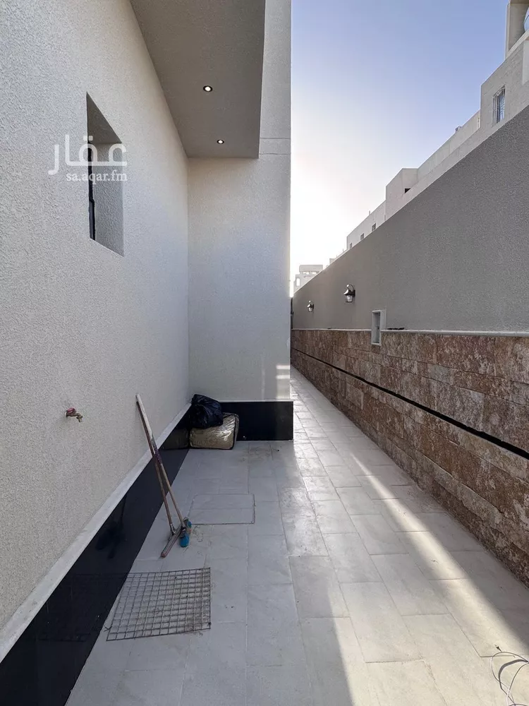 فيلا للبيع في شارع السيل الكبير, حي المهدية, مدينة الرياض, منطقة الرياض صورة 5