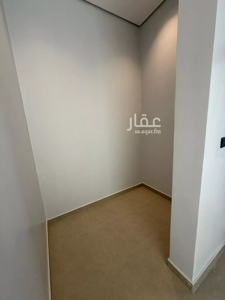 فيلا للبيع في شارع محمد بن أبي بكر القيم, حي المهدية, مدينة الرياض, منطقة الرياض 13