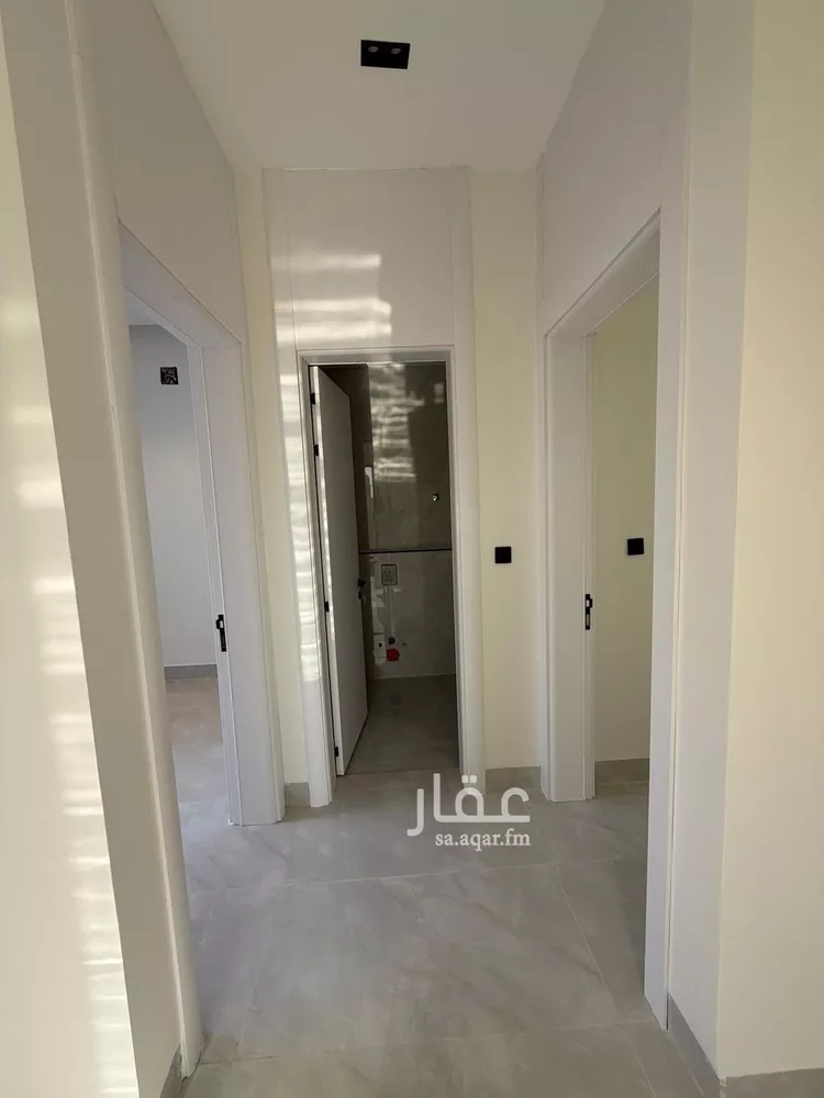 فيلا للبيع في شارع محمد بن أبي بكر القيم, حي المهدية, مدينة الرياض, منطقة الرياض 6