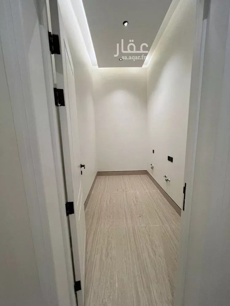 Villa for Sale in Riyadh Al Mahdiyah 14