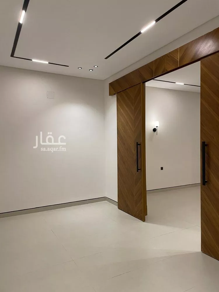 فيلا للبيع في شارع السيل الكبير, حي المهدية, مدينة الرياض, منطقة الرياض صورة 5