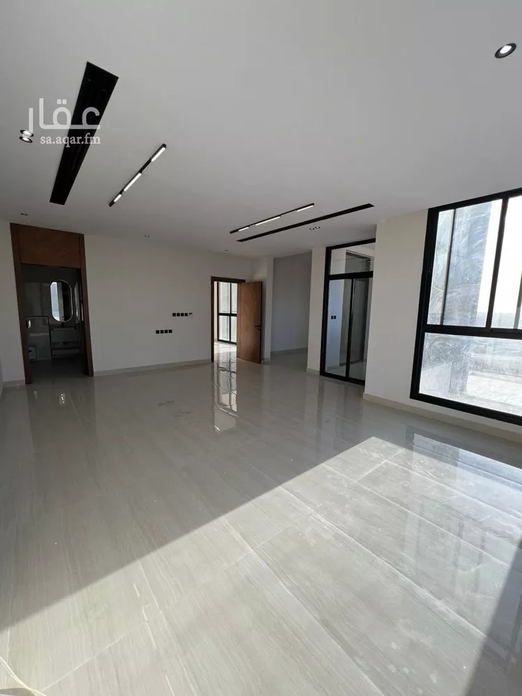 فيلا للبيع في شارع السيل الكبير, حي المهدية, مدينة الرياض, منطقة الرياض صورة 4