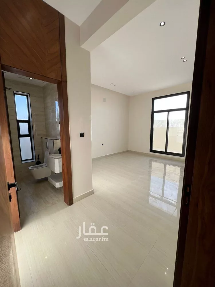 فيلا للبيع في شارع السيل الكبير, حي المهدية, مدينة الرياض, منطقة الرياض 11