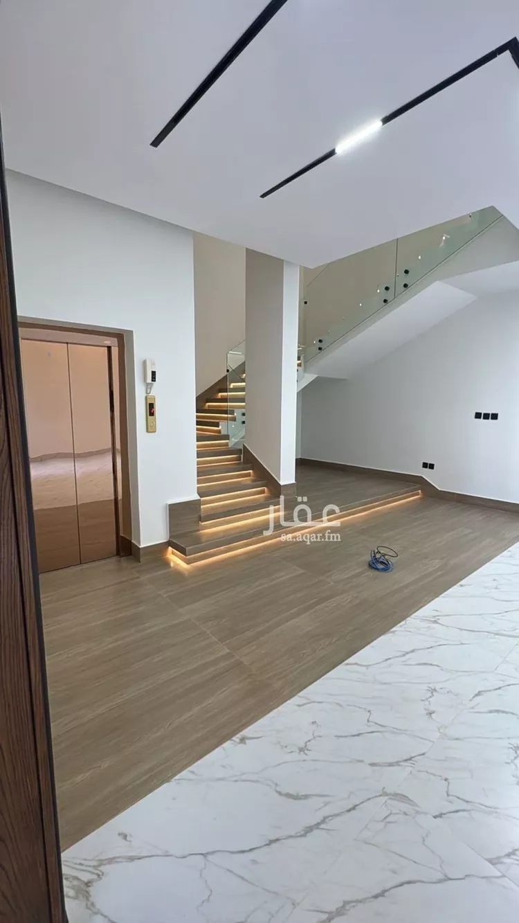 فيلا للبيع في شارع السيل الكبير, حي المهدية, مدينة الرياض, منطقة الرياض صورة 5