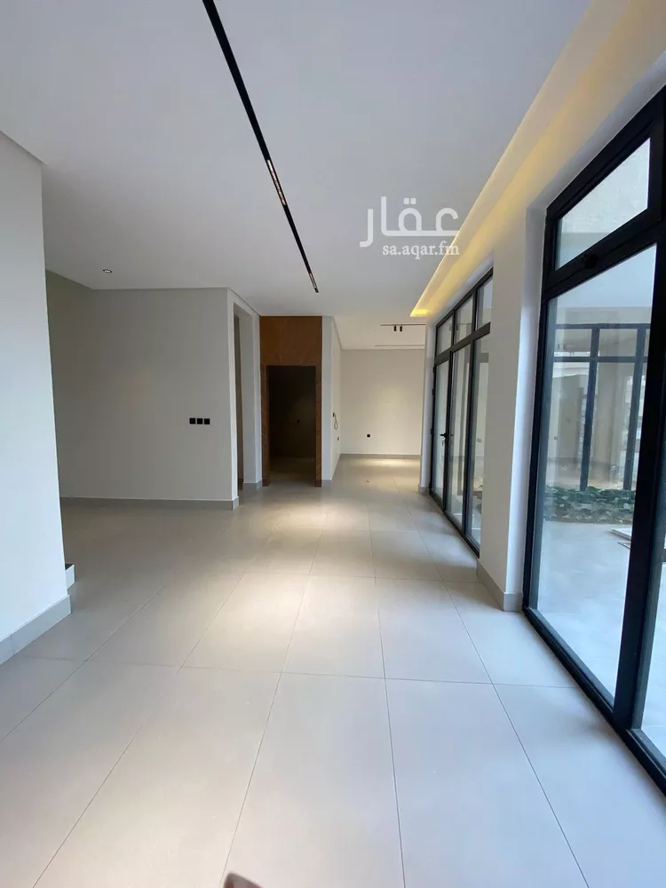 فيلا للبيع في شارع محمد بن هبة الله, حي المهدية, مدينة الرياض, منطقة الرياض صورة 5