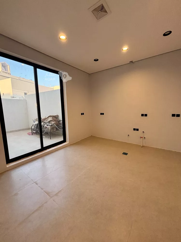 Villa for Sale in Riyadh Al Mahdiyah 8