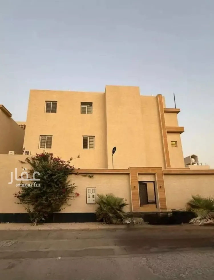 فيلا للبيع في شارع المنذر بن سعيد, حي بدر, مدينة الرياض, منطقة الرياض صورة 2
