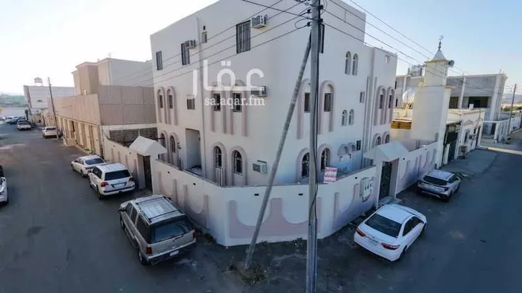 عمارة للبيع في شارع أم الدروب 18 ، حي ج39 ، الطائف ، الطائف