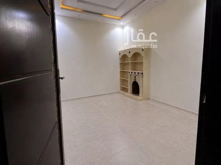 فيلا للبيع في شارع جبل المشايخ, حي القادسية, مدينة الرياض, منطقة الرياض صورة 2