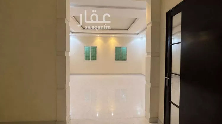 فيلا للبيع في شارع جبل المشايخ, حي القادسية, مدينة الرياض, منطقة الرياض صورة 4