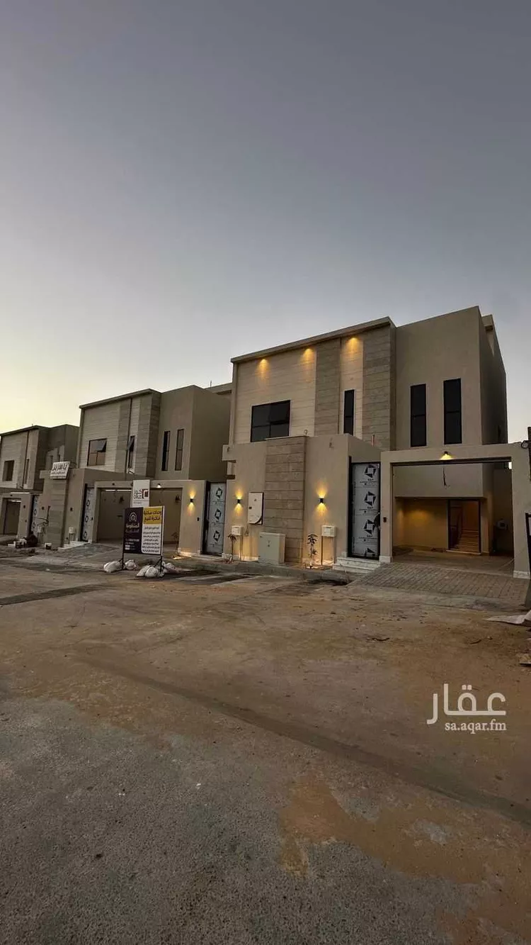 دور للبيع في شارع عثمان الرويني, حي البساتين الشرقي, مدينة بريدة, منطقة القصيم صورة 2