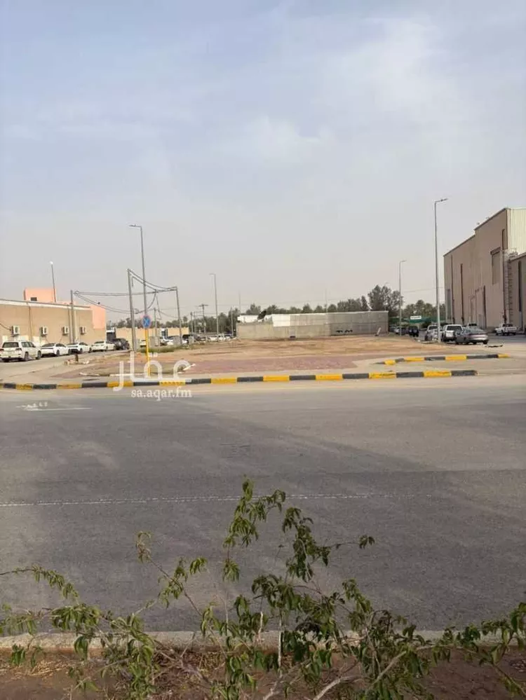 Land for Sale in Al Majmaah Al Marqab صورة 3