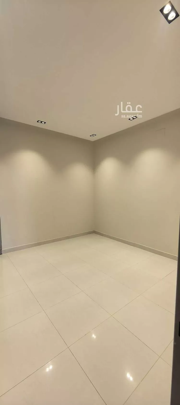 شقة للبيع في شارع سعيد بن مرة العجلي, حي المعارض, مدينة خميس مشيط, منطقة عسير صورة 4