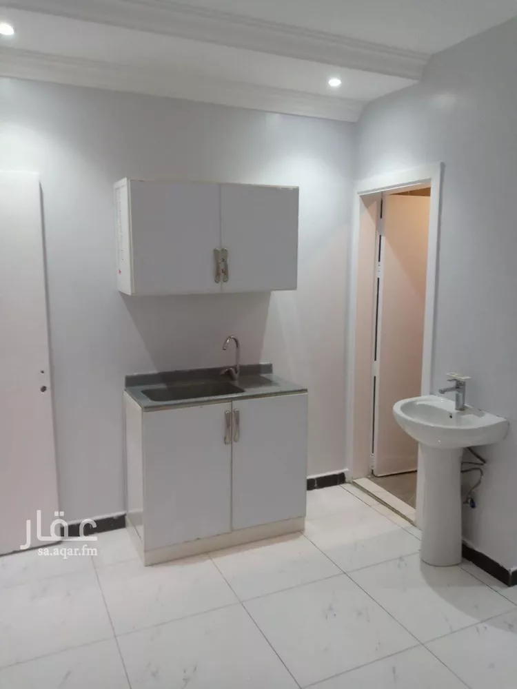 شقة للإيجار في شارع أحمد بن ميسر, حي قرطبة, مدينة الرياض, منطقة الرياض صورة 4