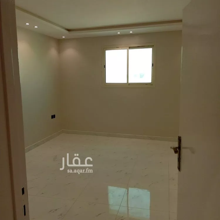 شقة للإيجار في شارع الشيخ حسن بن حسين بن علي, حي إشبيلية, مدينة الرياض, منطقة الرياض صورة 3