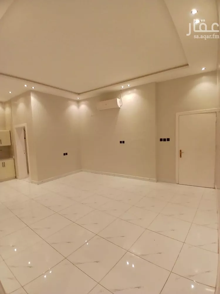شقة للإيجار في شارع الشيخ حسن بن حسين بن علي, حي إشبيلية, مدينة الرياض, منطقة الرياض صورة 2