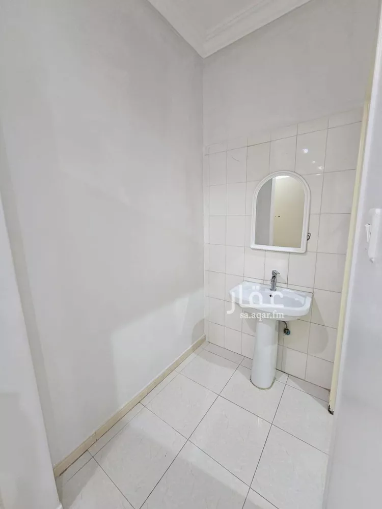 شقة للإيجار في شارع البحر الميت, حي إشبيلية, مدينة الرياض, منطقة الرياض صورة 3