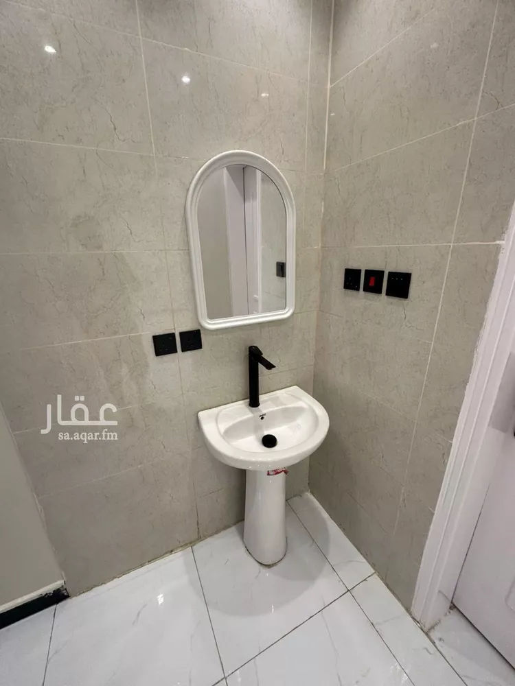 شقة للإيجار في شارع عبدالله بن شهيوين, حي الملقا, مدينة الرياض, منطقة الرياض صورة 2