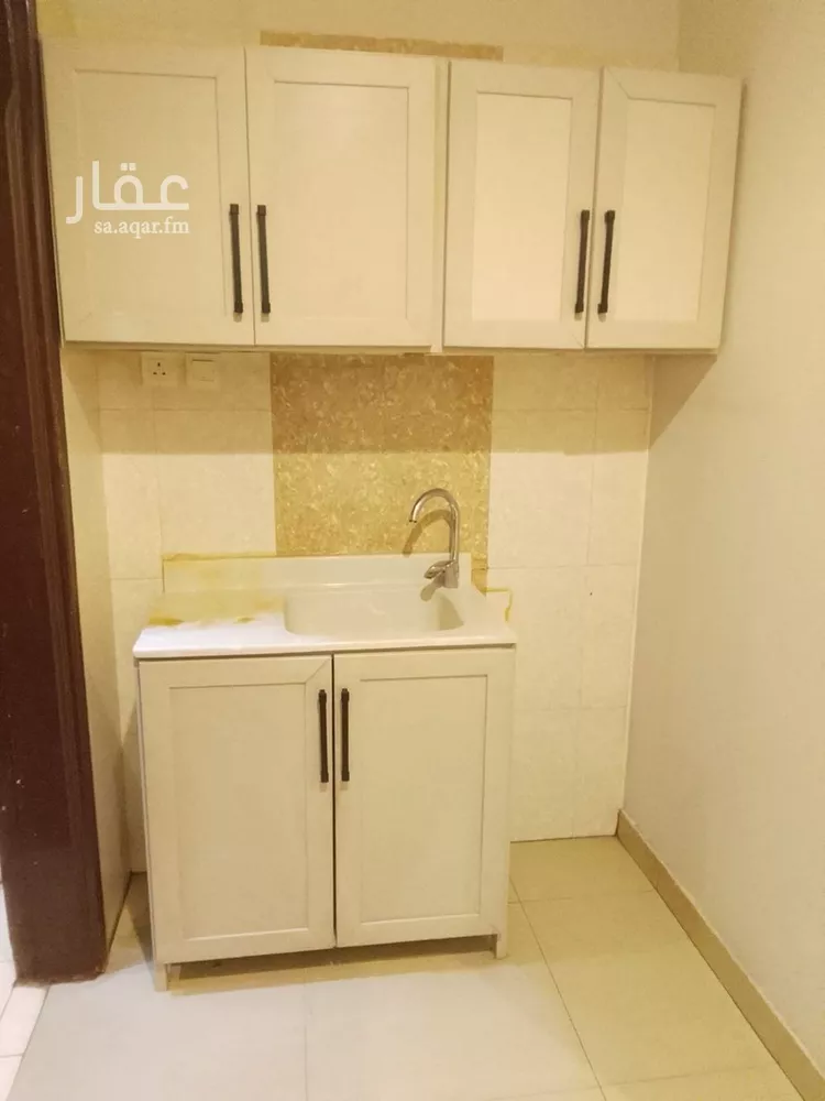 شقة للإيجار في شارع الشيخ حسن بن حسين بن علي, حي الحمراء, مدينة الرياض, منطقة الرياض صورة 4