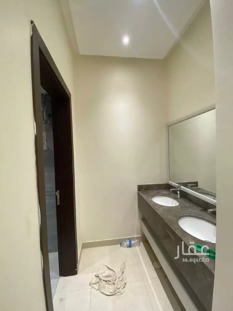 فيلا للإيجار في شارع جلال بن خضر ، حي الجنادرية ، الرياض ، منطقة الرياض صورة 3