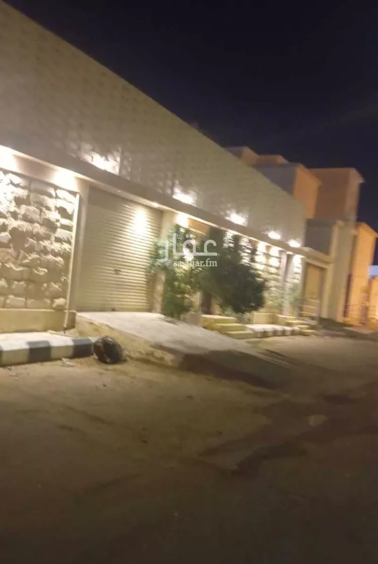 فيلا للبيع في شارع بدر 11, حي بدر, مدينة سكاكا, منطقة الجوف