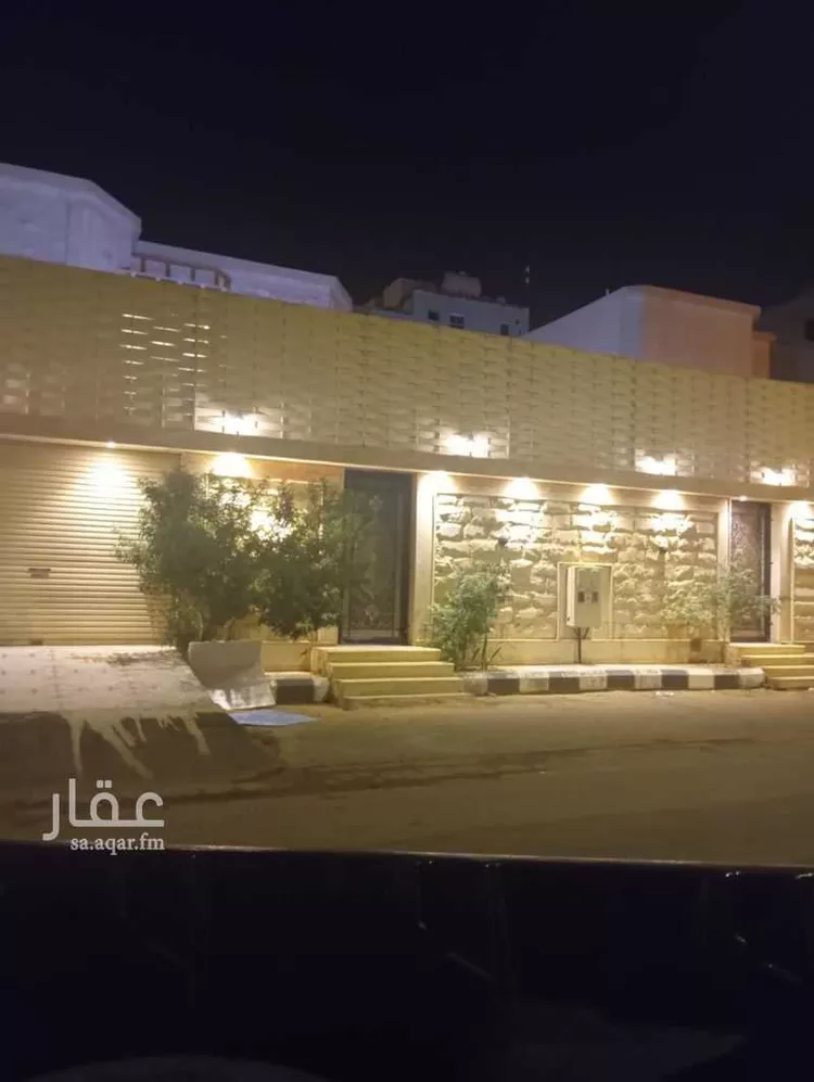 فيلا للبيع في شارع بدر 11, حي بدر, مدينة سكاكا, منطقة الجوف صورة 2