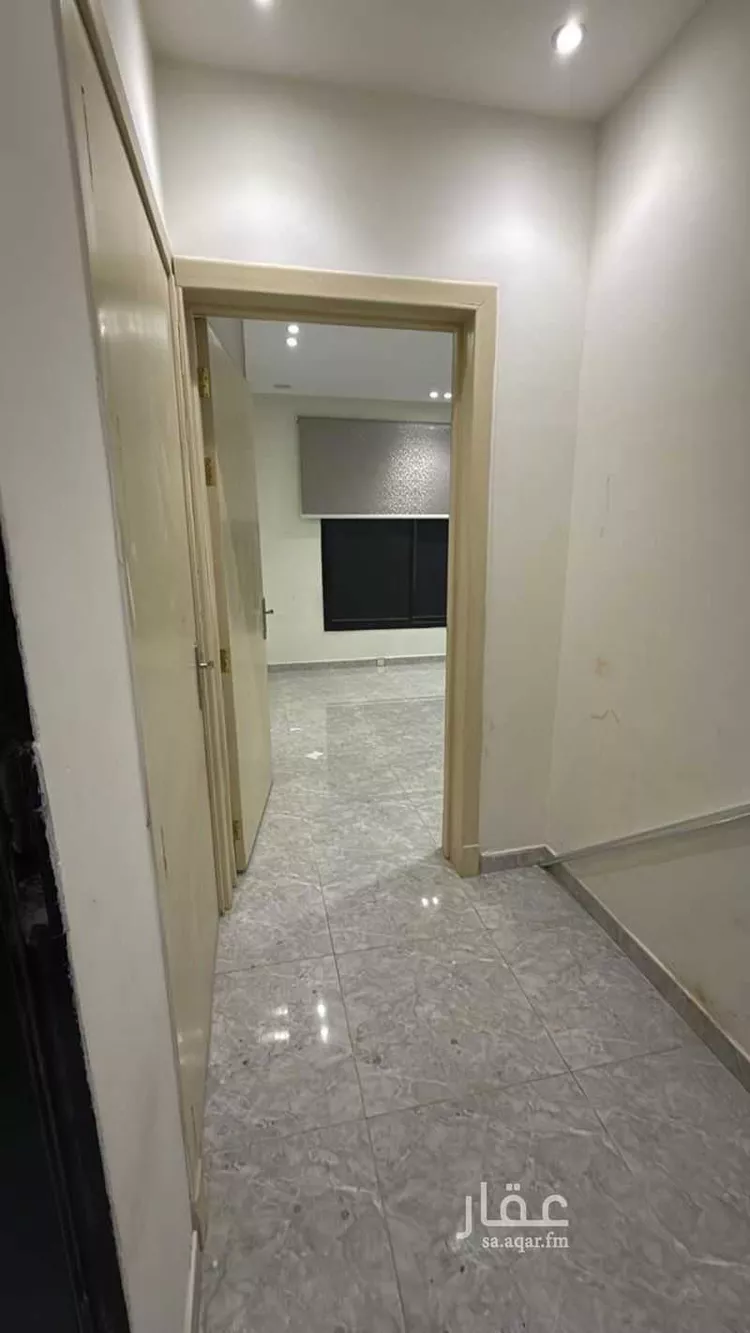 دور للإيجار في شارع إسماعيل بن مبارك ، حي عريض ، الرياض ، منطقة الرياض